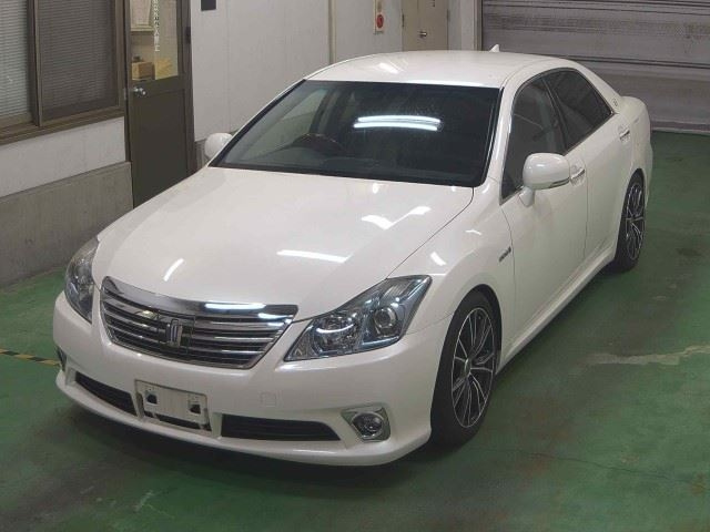 TOYOTA CROWN 2010