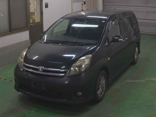 TOYOTA ISIS 2010
