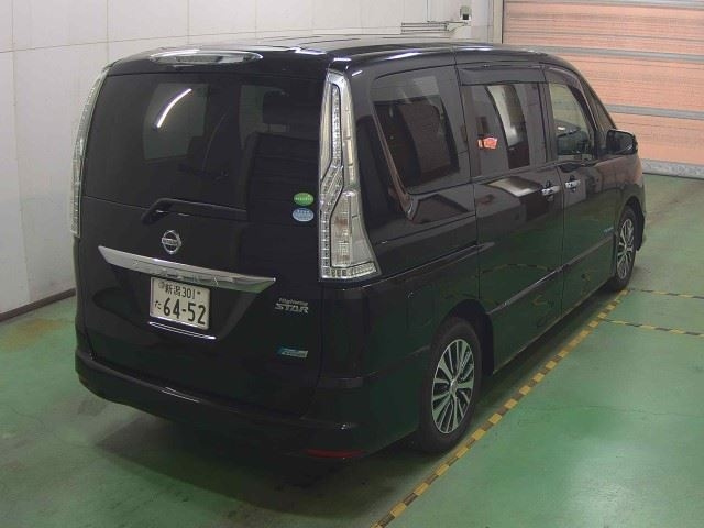 NISSAN SERENA 2015
