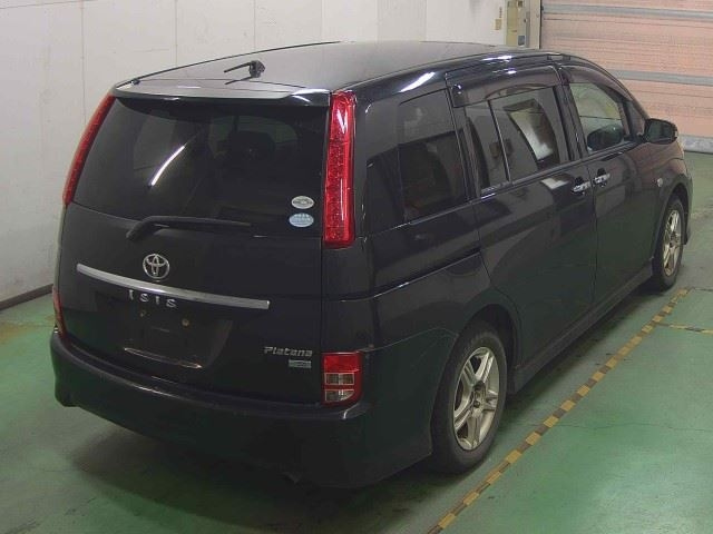 TOYOTA ISIS 2010