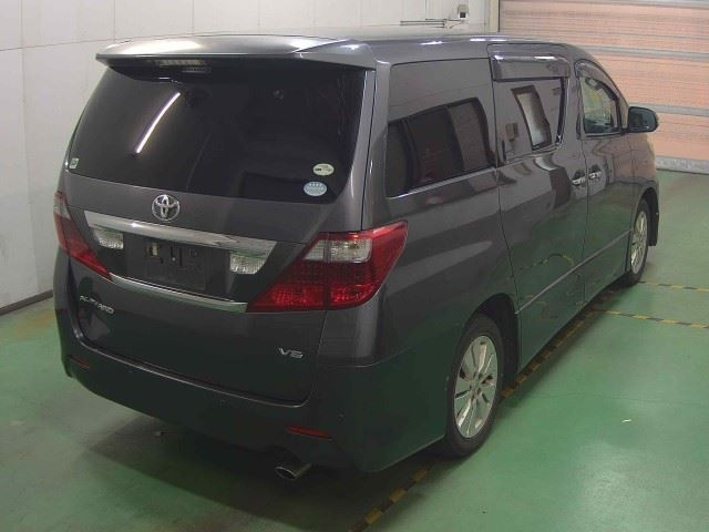TOYOTA ALPHARD 2009