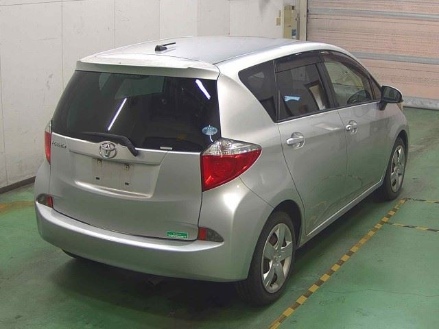 TOYOTA RACTIS 2012