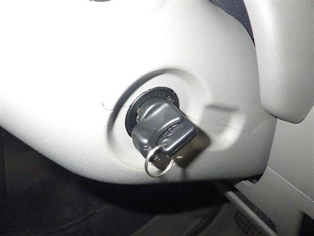 TOYOTA PIXIS SPACE 2011