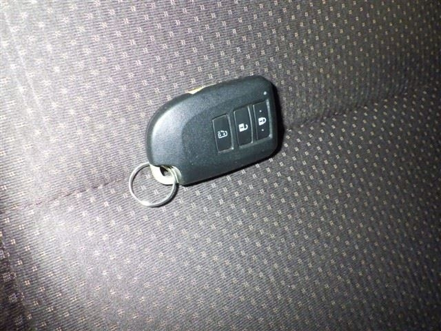 TOYOTA PORTE 2013
