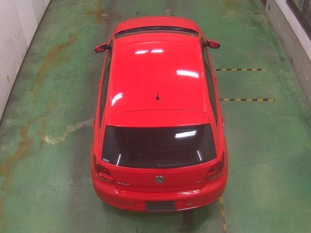 VOLKSWAGEN POLO 2010
