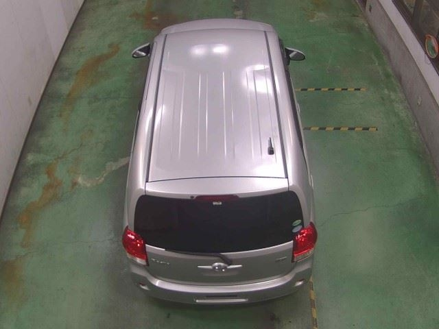 TOYOTA PORTE 2012
