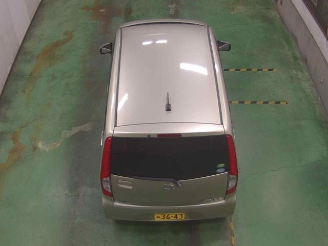 DAIHATSU MOVE 2013