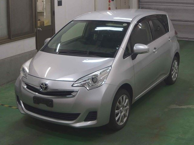 TOYOTA RACTIS 2016