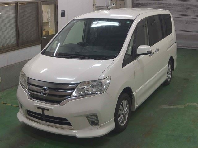 NISSAN SERENA 2013
