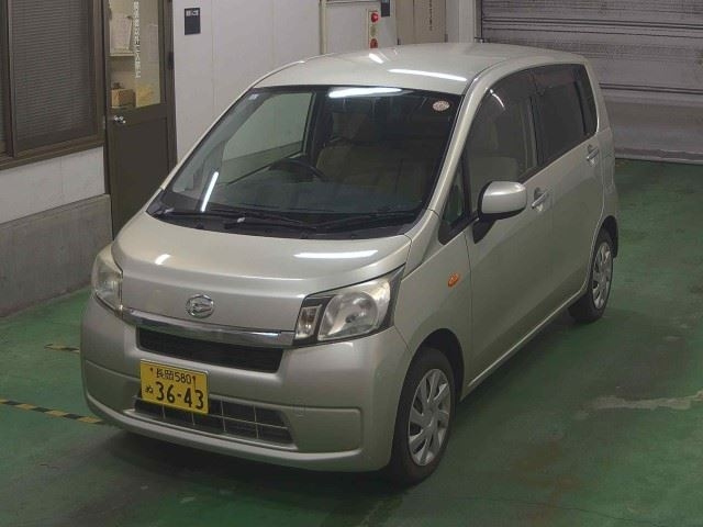 DAIHATSU MOVE 2013