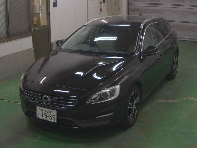 VOLVO V60 2014