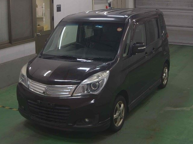 MITSUBISHI DELICA D2 2015
