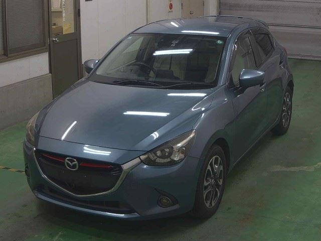 MAZDA DEMIO 2015