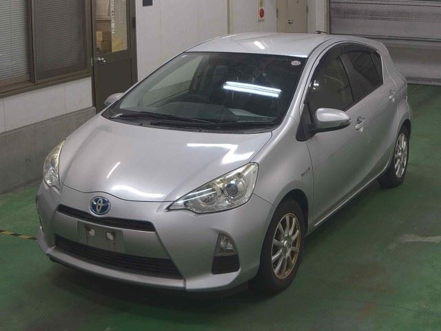 TOYOTA AQUA 2014