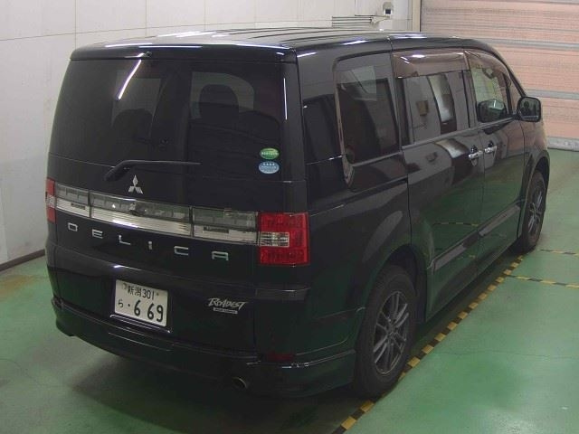 MITSUBISHI DELICA D5 2012
