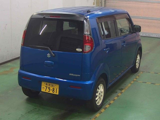 SUZUKI MRWAGON 2011