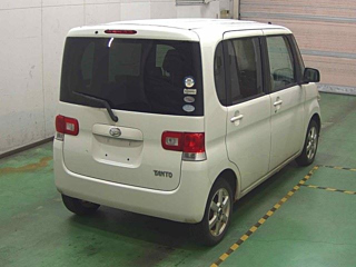 DAIHATSU TANTO 2008