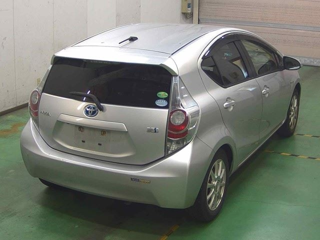 TOYOTA AQUA 2014