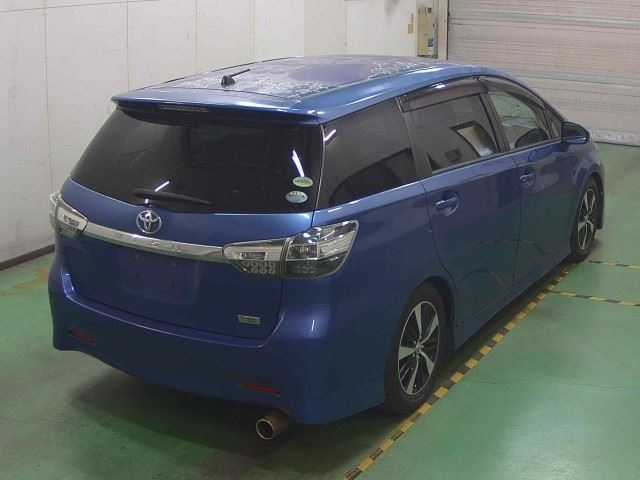 TOYOTA WISH 2012