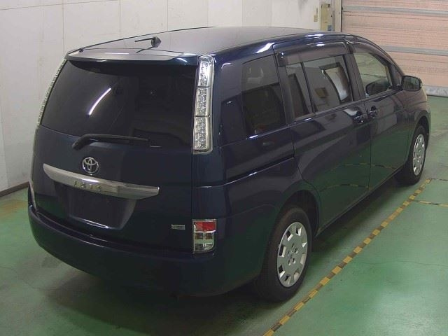 TOYOTA ISIS 2012