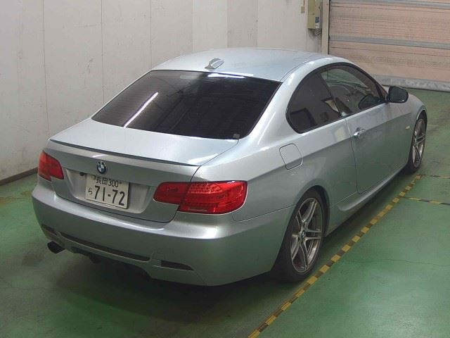 BMW 3 SERIES 2012
