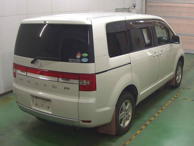 MITSUBISHI DELICA D5 2014