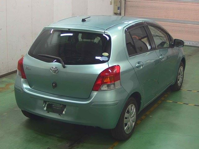 TOYOTA VITZ 2009