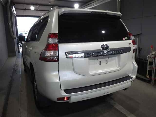 TOYOTA LAND CRUISER PRADO 2017