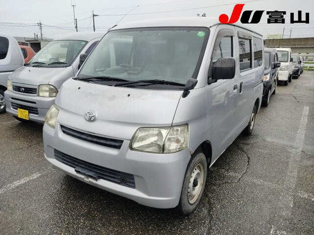 TOYOTA TOWN ACE VAN 2010