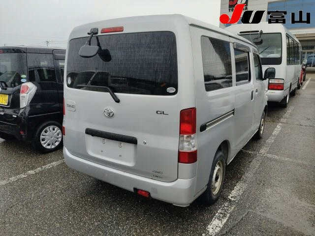 TOYOTA TOWN ACE VAN 2010