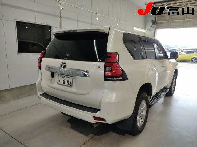 TOYOTA LAND CRUISER PRADO 2021