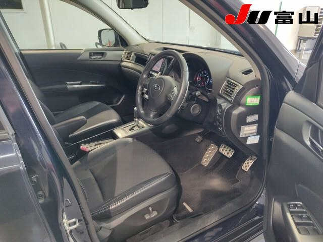 SUBARU EXIGA 2013