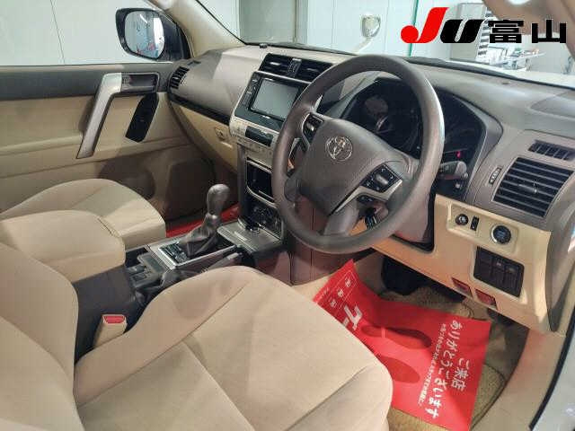 TOYOTA LAND CRUISER PRADO 2021