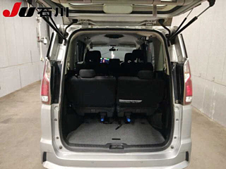 NISSAN SERENA 2016