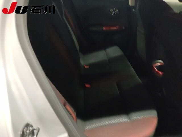 NISSAN JUKE 2013