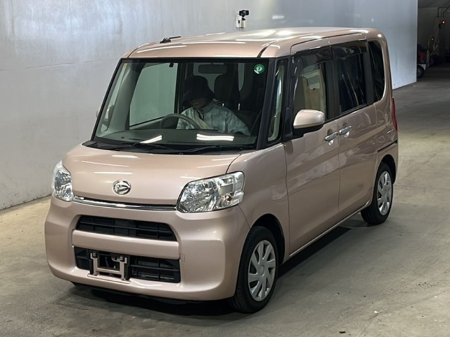 DAIHATSU TANTO 2018