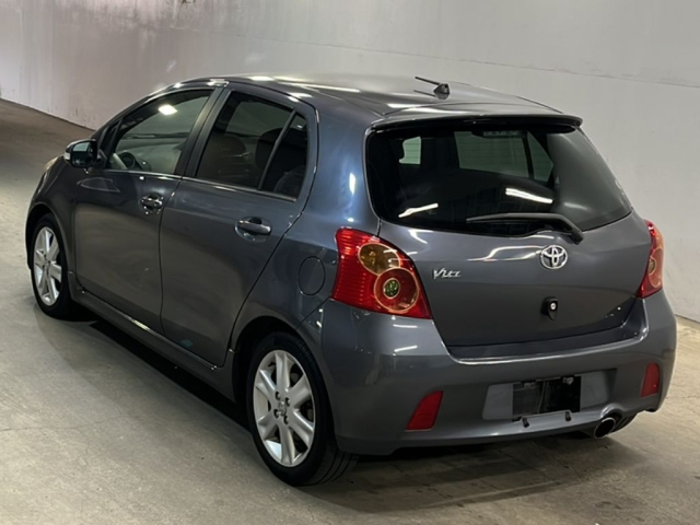TOYOTA VITZ 2008