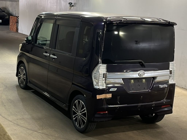 DAIHATSU TANTO 2014