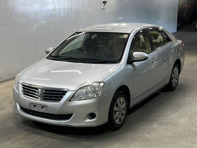 TOYOTA PREMIO 2014