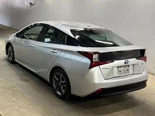TOYOTA PRIUS 2019