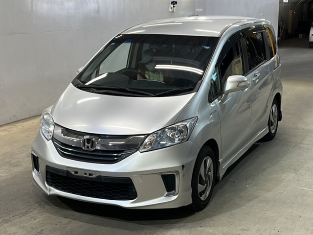 HONDA FREED 2015