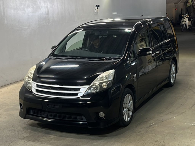 TOYOTA ISIS 2012