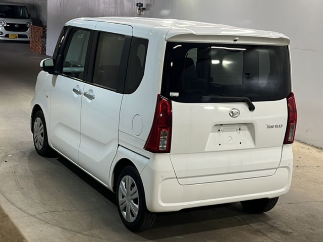 DAIHATSU TANTO 2021