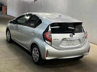 TOYOTA AQUA 2019