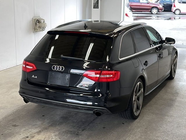 AUDI A4 2014