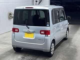 DAIHATSU TANTO 2010