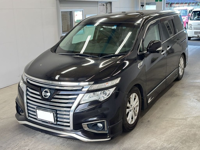 NISSAN ELGRAND 2010