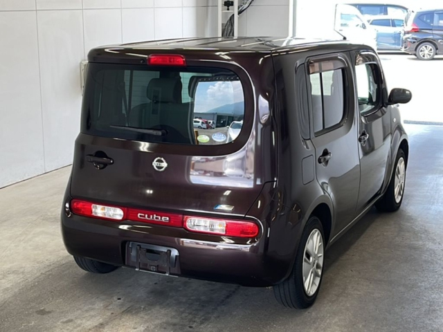 NISSAN CUBE 2010