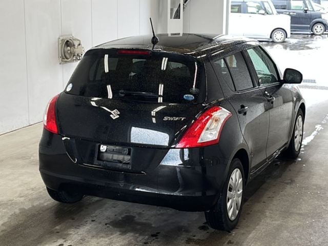 SUZUKI SWIFT 2012