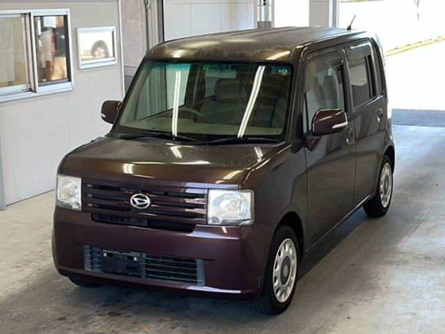 DAIHATSU MOVE CONTE 2010